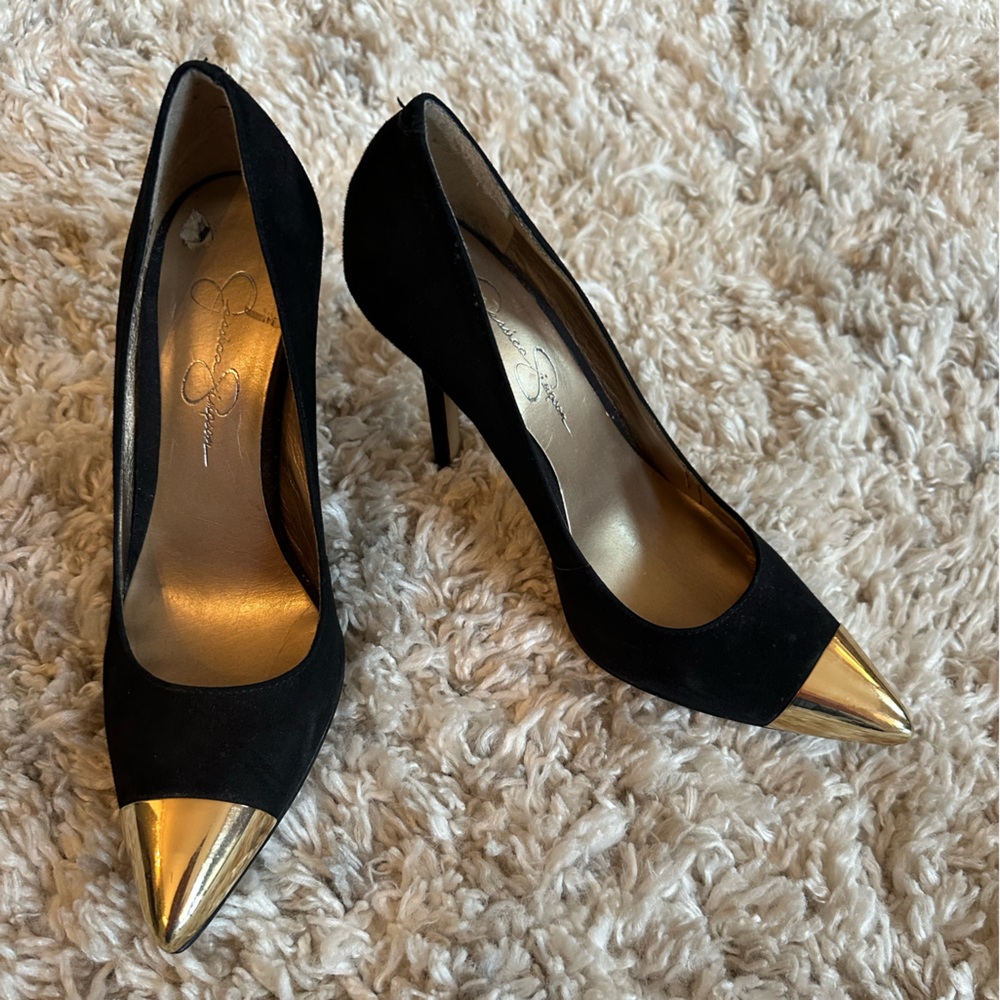 Elegant Black and Gold Women's Heels
